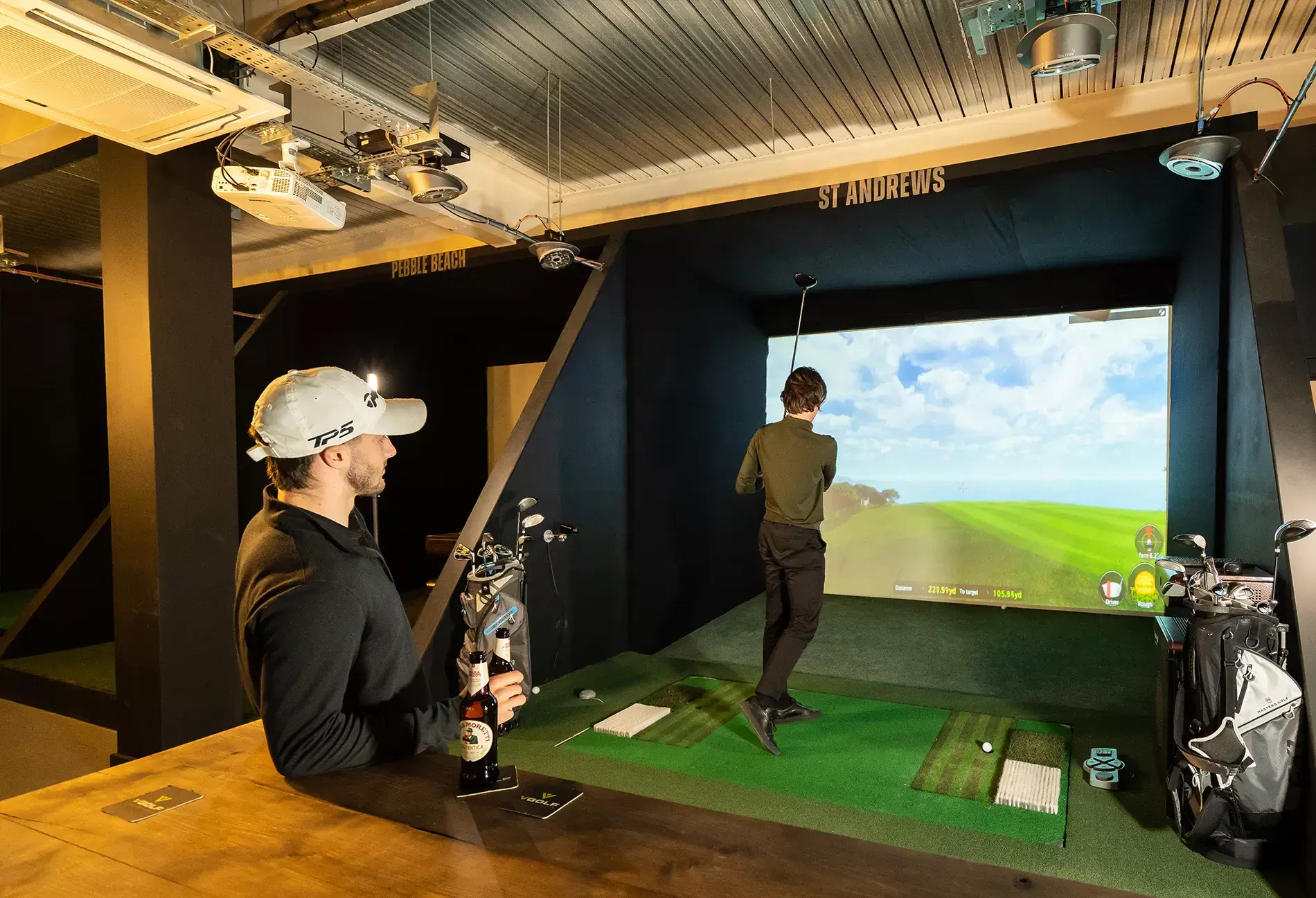 How Virtual Golf Can Keep You Active During the Cold Months